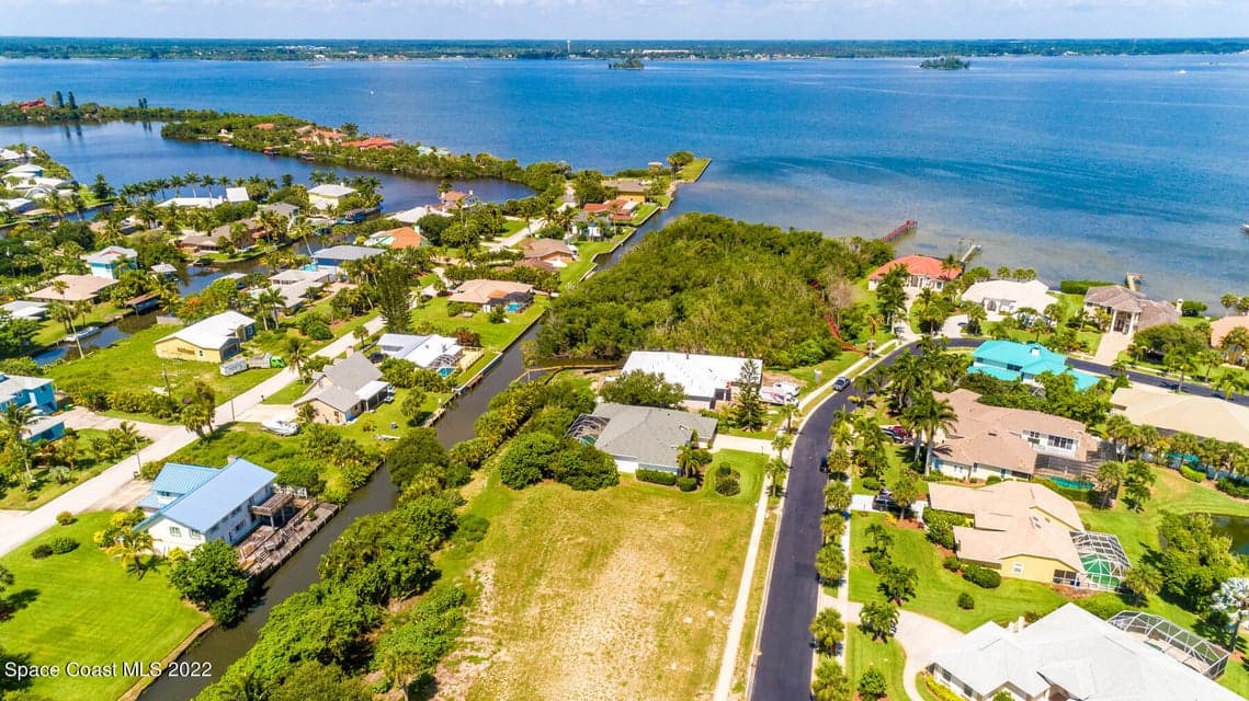315 Island Drive, Melbourne Beach, FL 32951