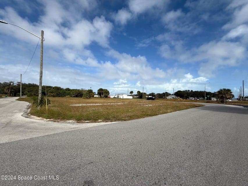 1920 Magnolia Avenue, Melbourne, FL 32935 photo 4