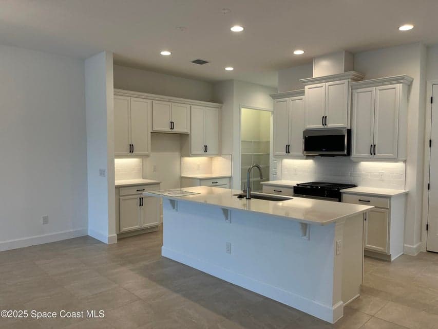 Condo for sale at 7735 Cache Creek Lane, Melbourne, FL 32940 – 3 bed, 2 bath, photo 4