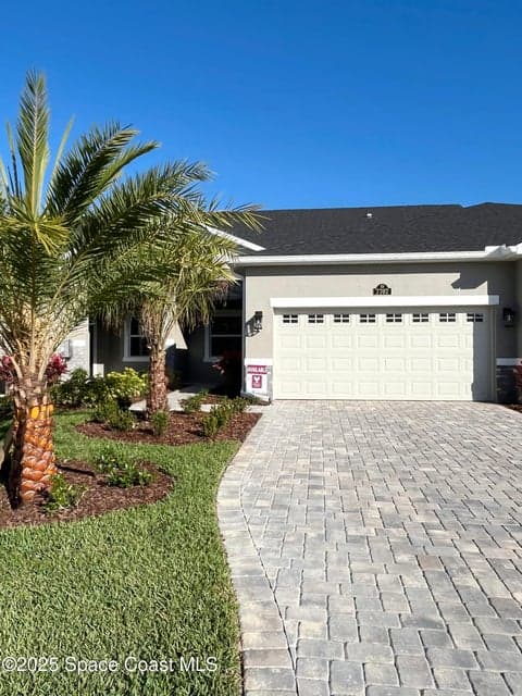 Condo for sale at 7707 Cache Creek Lane, Melbourne, FL 32940 – 3 bed, 2 bath