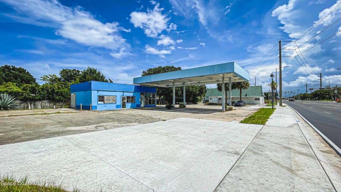 429 & 427 S Babcock Street, Melbourne, FL 32901 photo 2