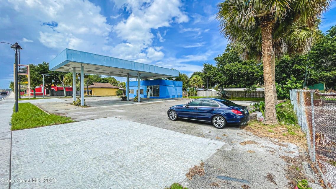 429 & 427 S Babcock Street, Melbourne, FL 32901 photo 4