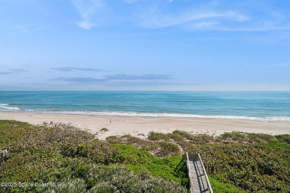 989 N Highway A1a 5, Indialantic, FL 32903