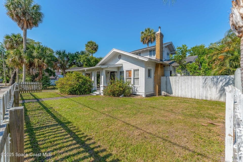 2106 Vernon Place, Melbourne, FL 32901 photo 5