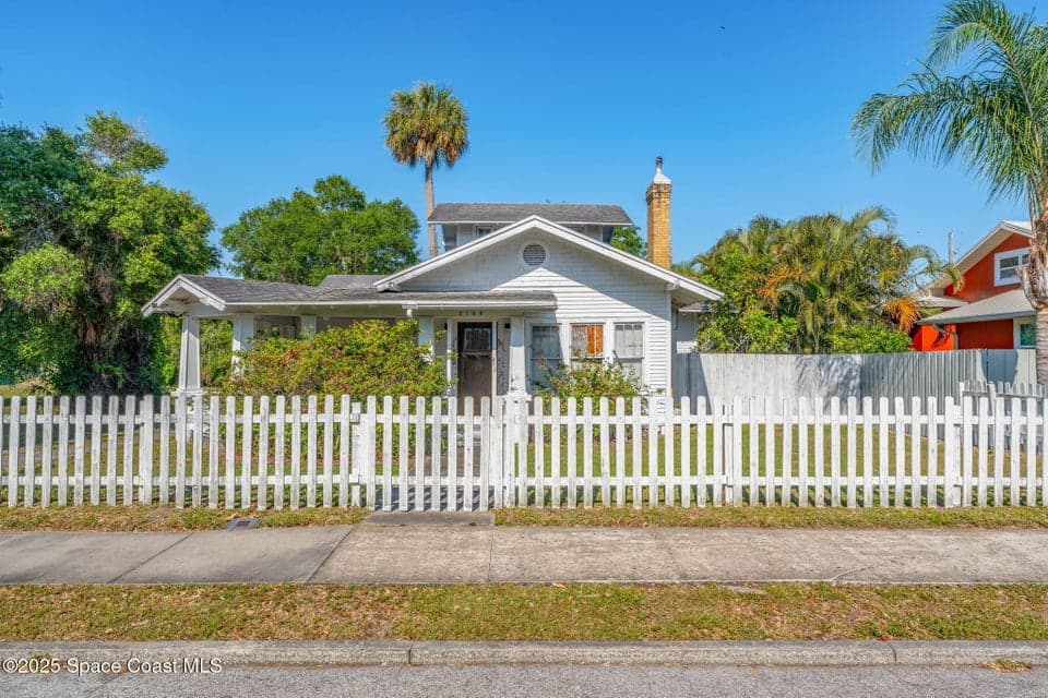 2106 Vernon Place, Melbourne, FL 32901 photo 3