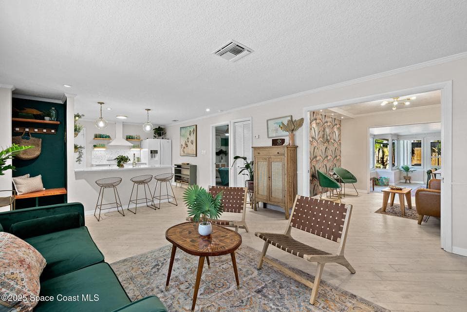 305 Wimico Drive, Indian Harbour Beach, FL 32937 photo 4