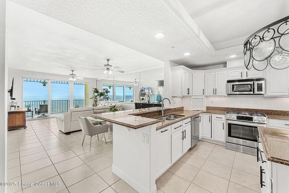505 S Miramar Avenue 2403, Indialantic, FL 32903 photo 3
