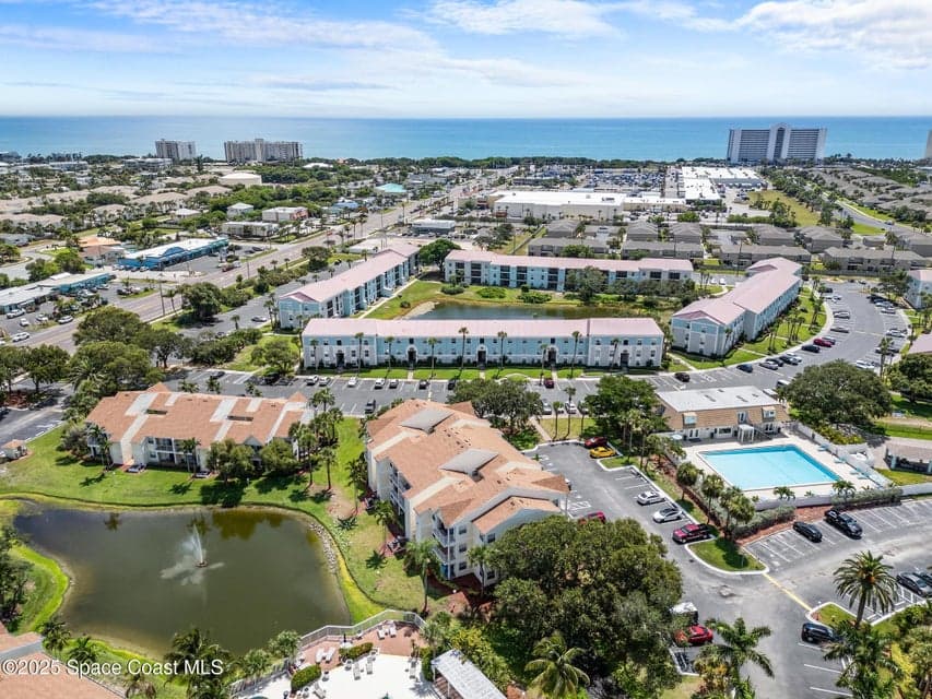 650 Island Club Court 141, Indialantic, FL 32903 photo 6