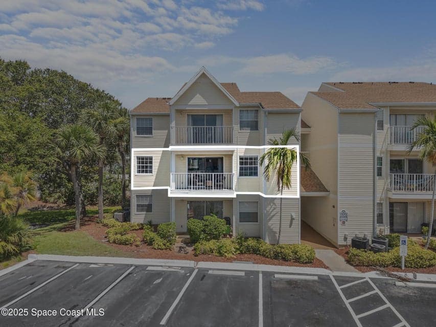 650 Island Club Court 141, Indialantic, FL 32903 photo 3