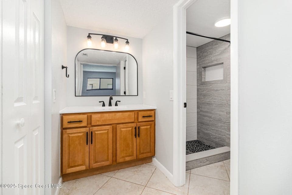 1145 N Shannon Avenue 29, Indialantic, FL 32903 photo 5