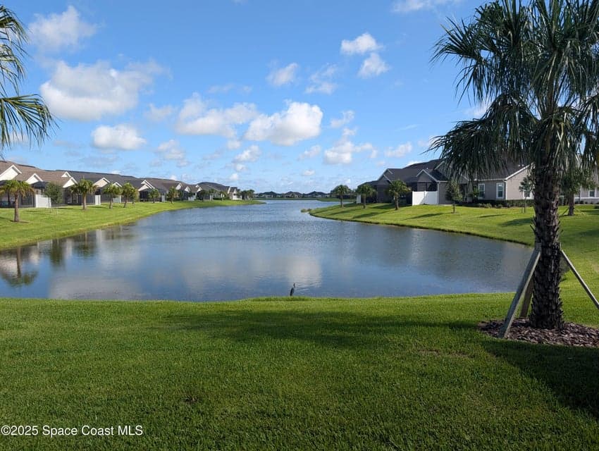 Condo for sale at 2688 Avalonia Drive, Melbourne, FL 32940 – 3 bed, 2 bath, photo 2
