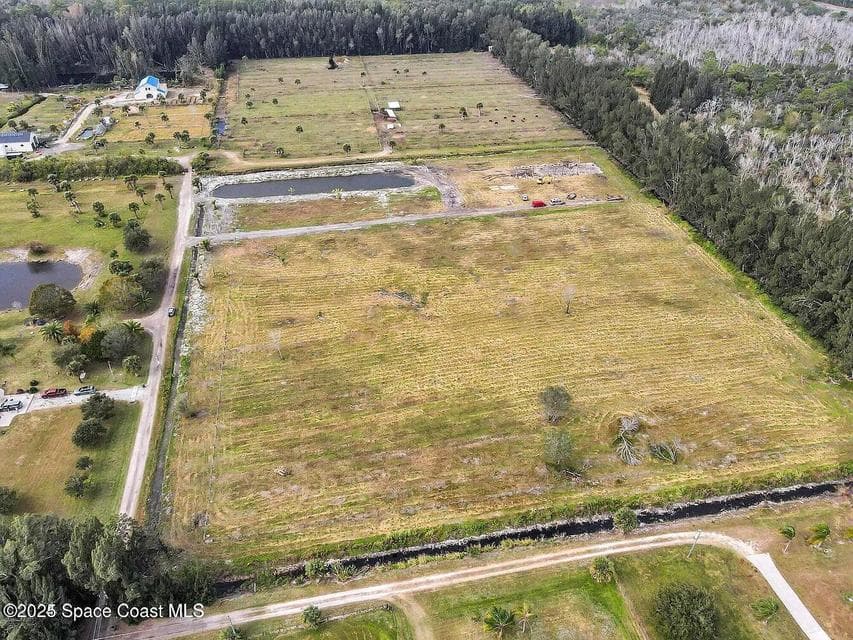 1324 Panther Lane, Merritt Island, FL 32953 photo 3