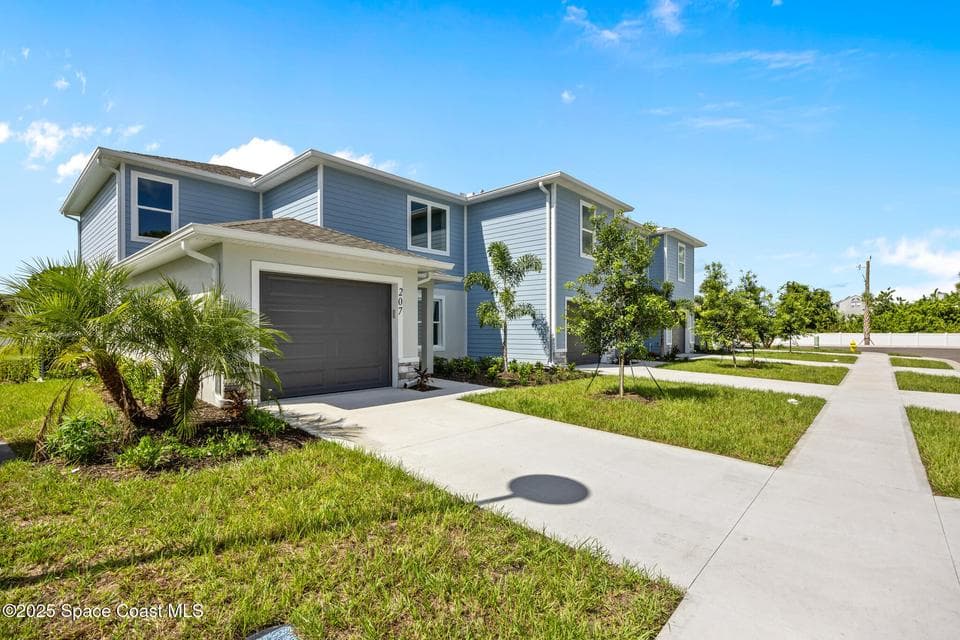 207-237 Hidden Woods Place, Melbourne, FL 32901 photo 2