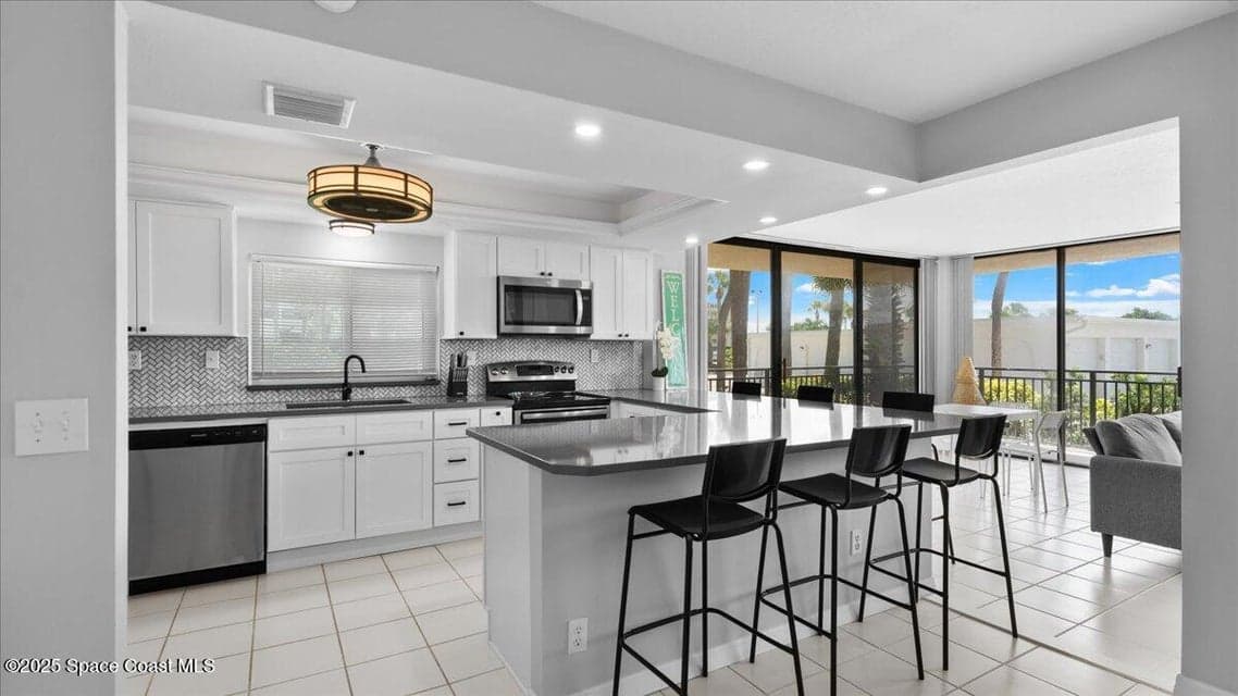2100 N Atlantic Avenue 108, Cocoa Beach, FL 32931 photo 4