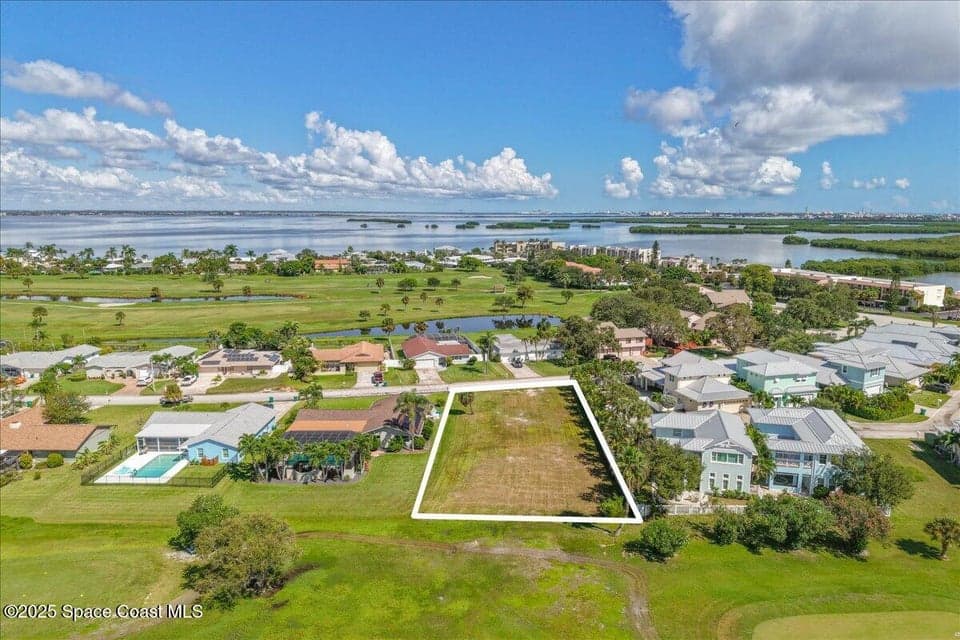 10 Fairway Drive, Cocoa Beach, FL 32931