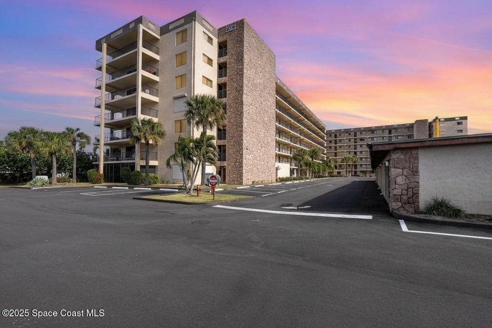 3170 N Atlantic Avenue 111, Cocoa Beach, FL 32931