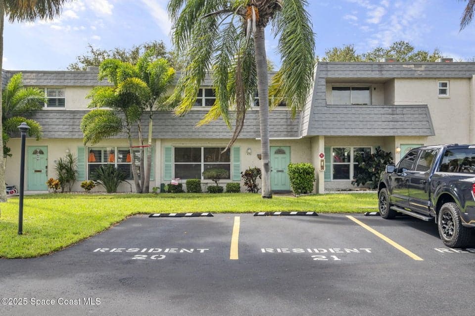 450 Blue Jay Lane, Satellite Beach, FL 32937 photo 2