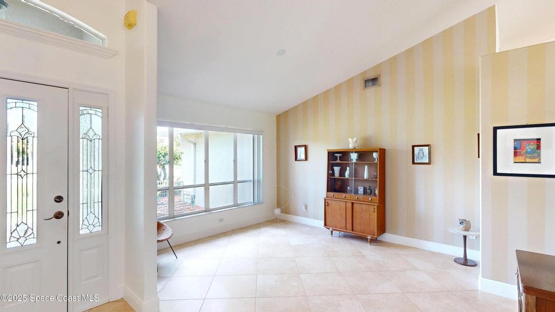 3886 Peacock Drive, Melbourne 32904 photo 6