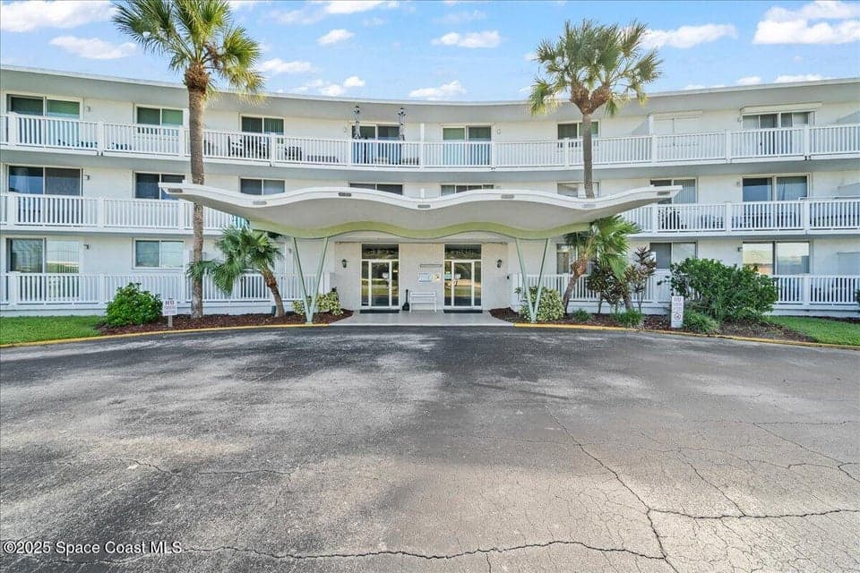 3190 N Atlantic Avenue 319, Cocoa Beach, FL 32931 photo 4