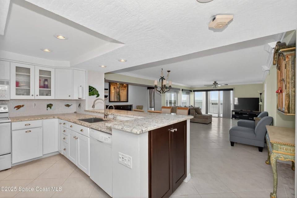2727 N Highway A1a 501, Indialantic, FL 32903
