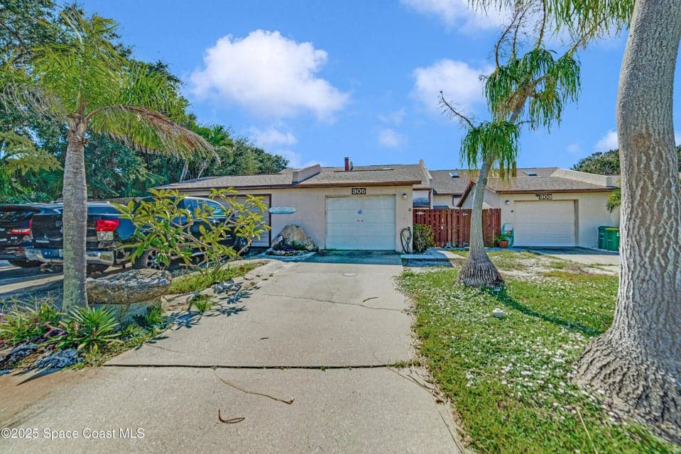 305 Taft Avenue, Cocoa Beach, FL 32931