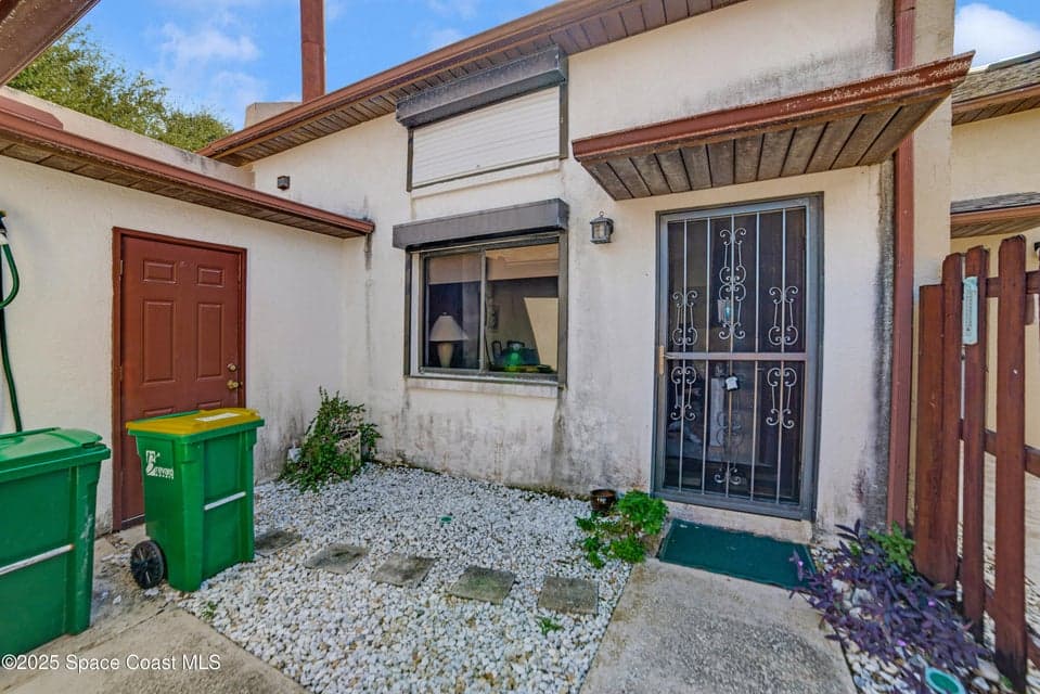 305 Taft Avenue, Cocoa Beach, FL 32931 photo 3