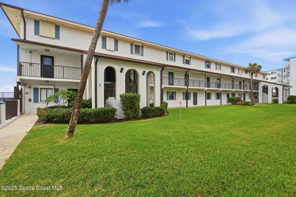 199 Jimmy Buffett Memorial Highway Highway B208, Satellite Beach, FL 32937