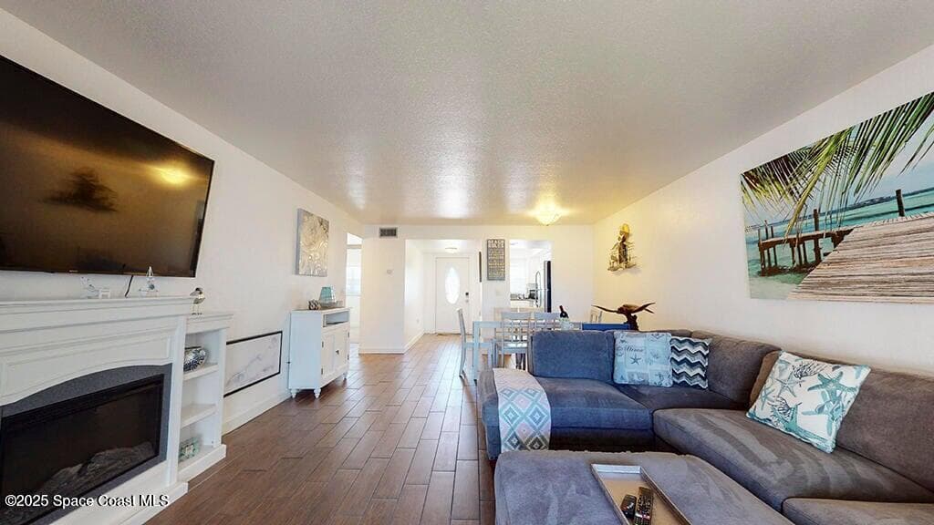 212 Cleveland Avenue, Cocoa Beach, FL 32931 photo 3