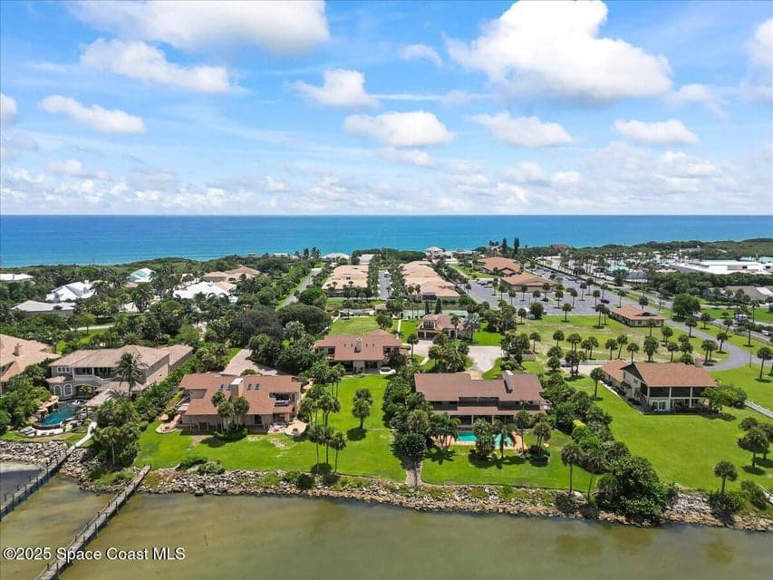 208 The Road To Waterford Bay C-2, Melbourne Beach, FL 32951 photo 2