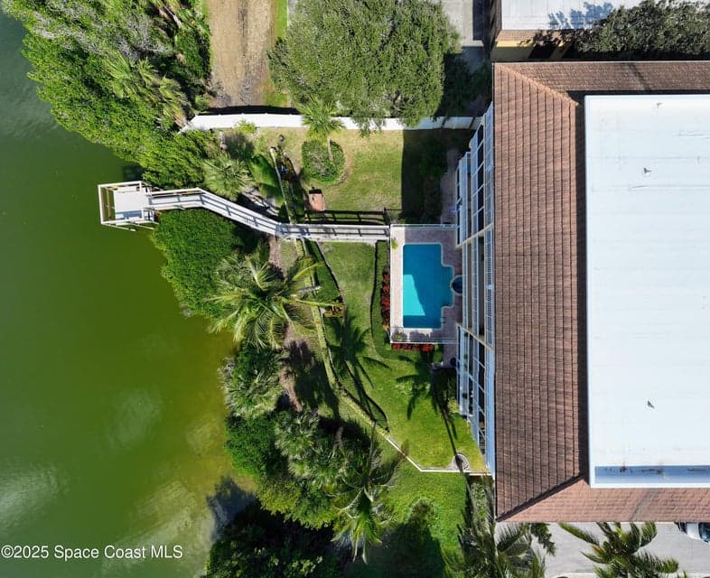 191 Seminole Lane 203, Cocoa Beach, FL 32931 photo 4