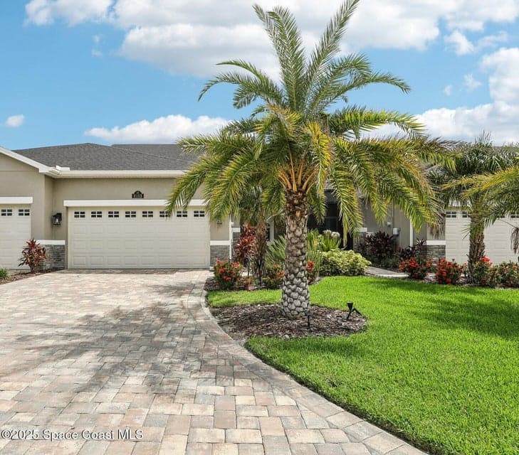 Condo for sale at 8103 Tethys Court, Melbourne, FL 32940 – 3 bed, 2 bath