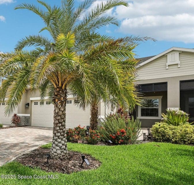 Condo for sale at 8103 Tethys Court, Melbourne, FL 32940 – 3 bed, 2 bath, photo 2