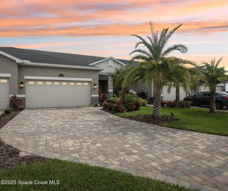 Condo for sale at 8103 Tethys Court, Melbourne, FL 32940 – 3 bed, 2 bath, photo 3
