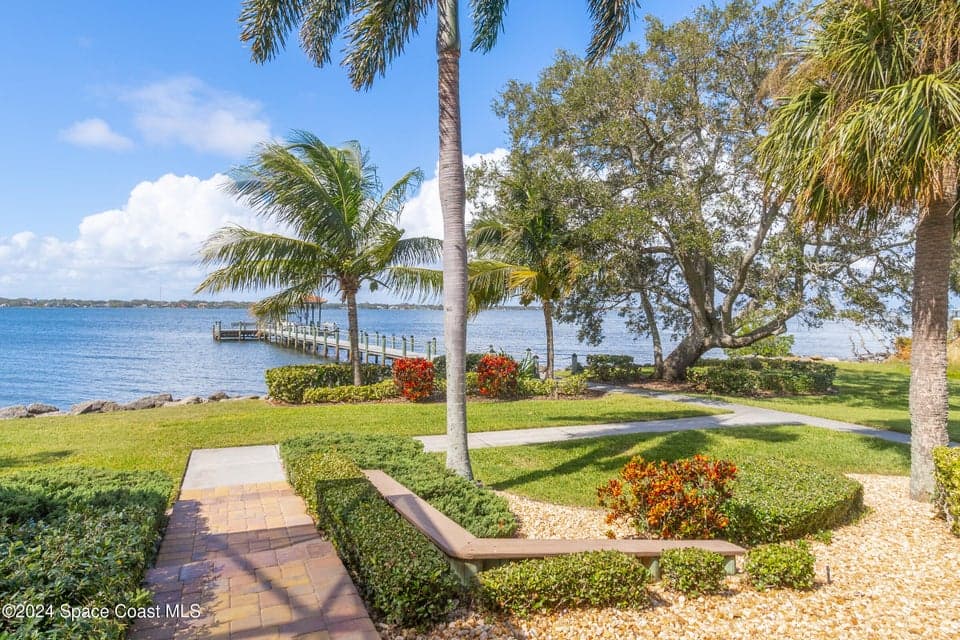265 Stewart Drive, Merritt Island, FL 32952 photo 3