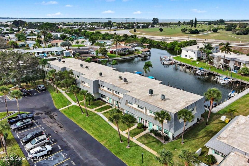 433 Dove Lane 7-10, Satellite Beach, FL 32937
