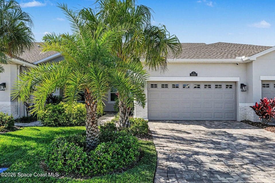 Condo for sale at 8030 Cache Creek Lane, Melbourne, FL 32940 – 3 bed, 2 bath