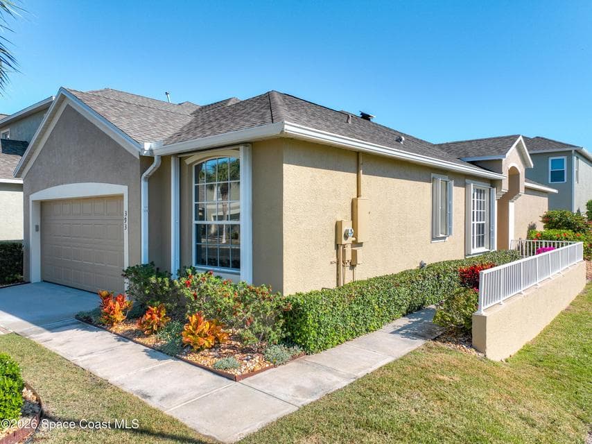 393 Intrepid Way, Indialantic, FL 32903