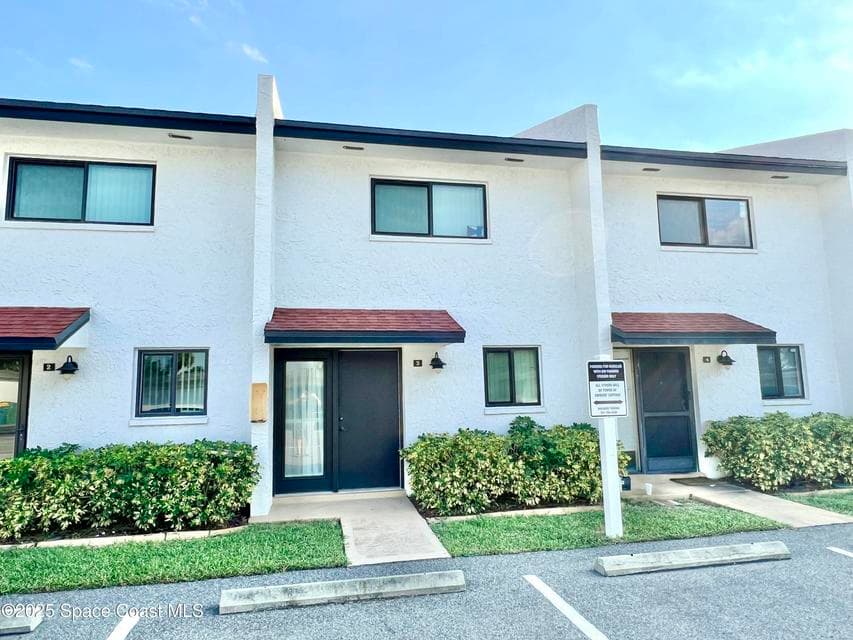 640 N Atlantic Avenue 3b, Cocoa Beach, FL 32931