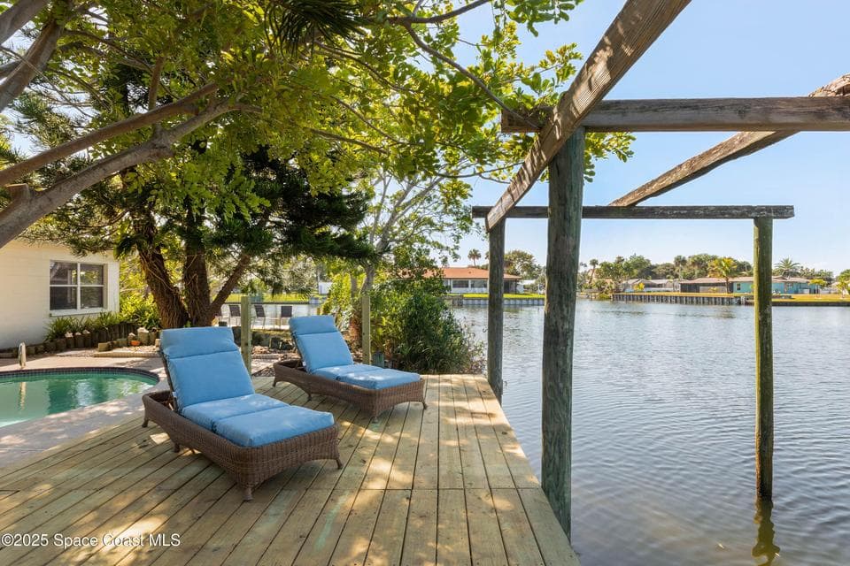 124 Aucila Road, Cocoa Beach, FL 32931 photo 3