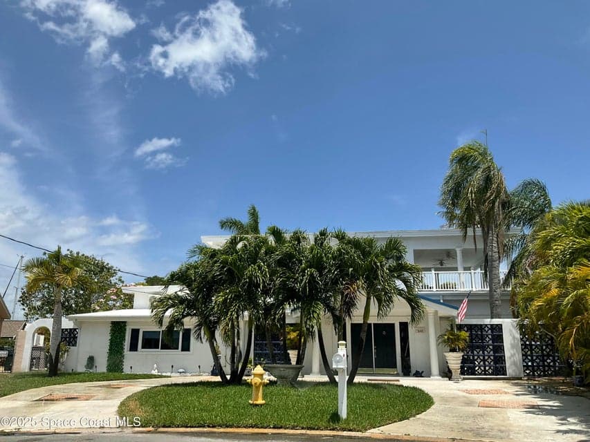 345 S Point Court, Satellite Beach, FL 32937 photo 2