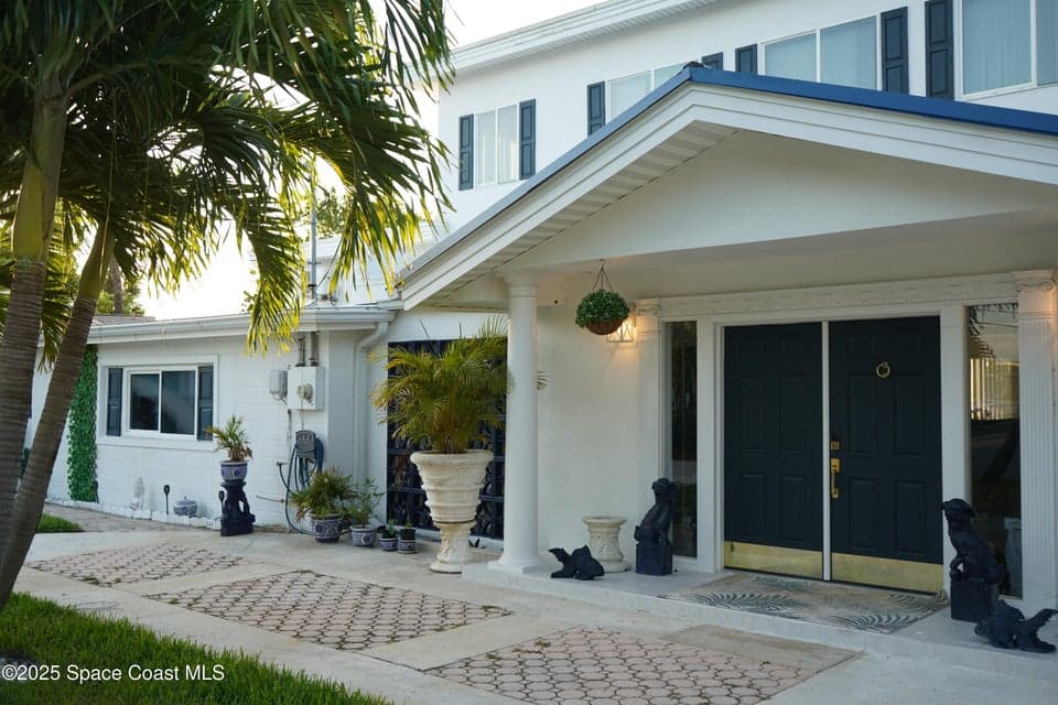 345 S Point Court, Satellite Beach, FL 32937 photo 3