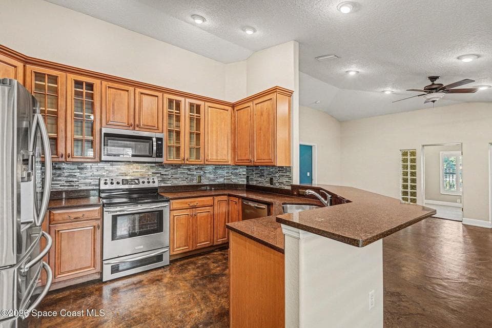 Condo for sale at 150 Roosevelt Avenue B, Satellite Beach, FL 32937 – 3 bed, 2 bath, photo 3