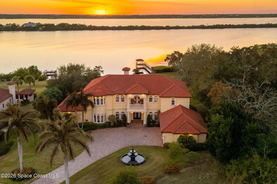 4760 Honeyridge Lane, Merritt Island, FL 32952
