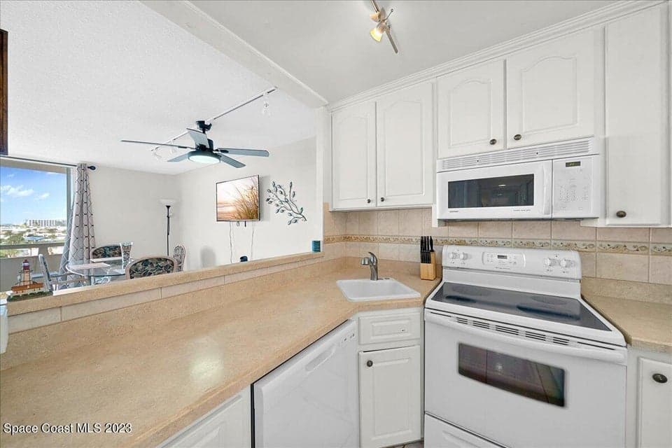 2020 N Atlantic Avenue 505-N, Cocoa Beach, FL 32931 photo 5