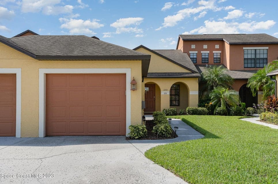 1265 Luminary Circle 105, Melbourne, FL 32901 photo 2
