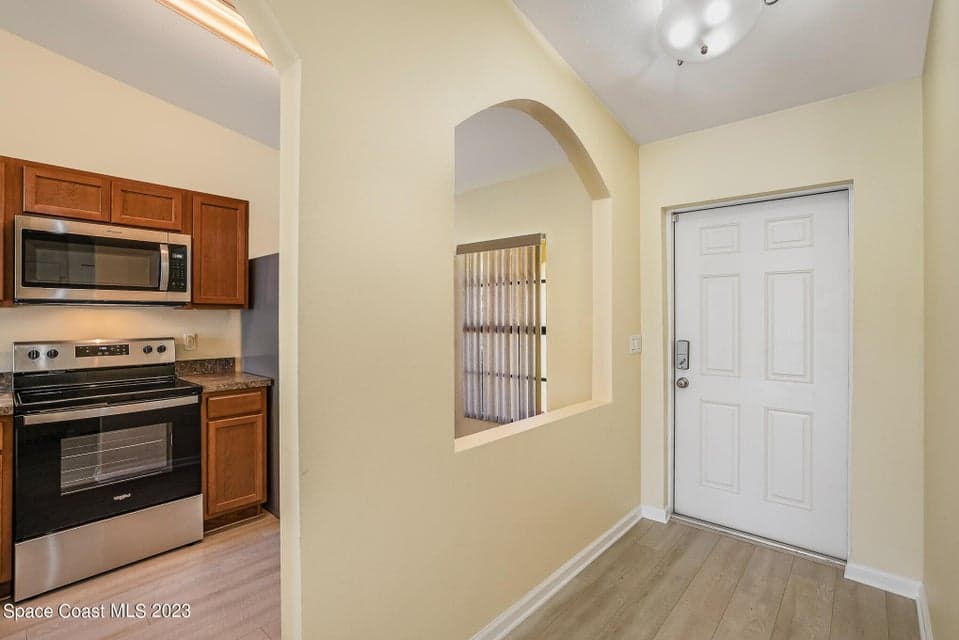 1265 Luminary Circle 105, Melbourne, FL 32901 photo 6