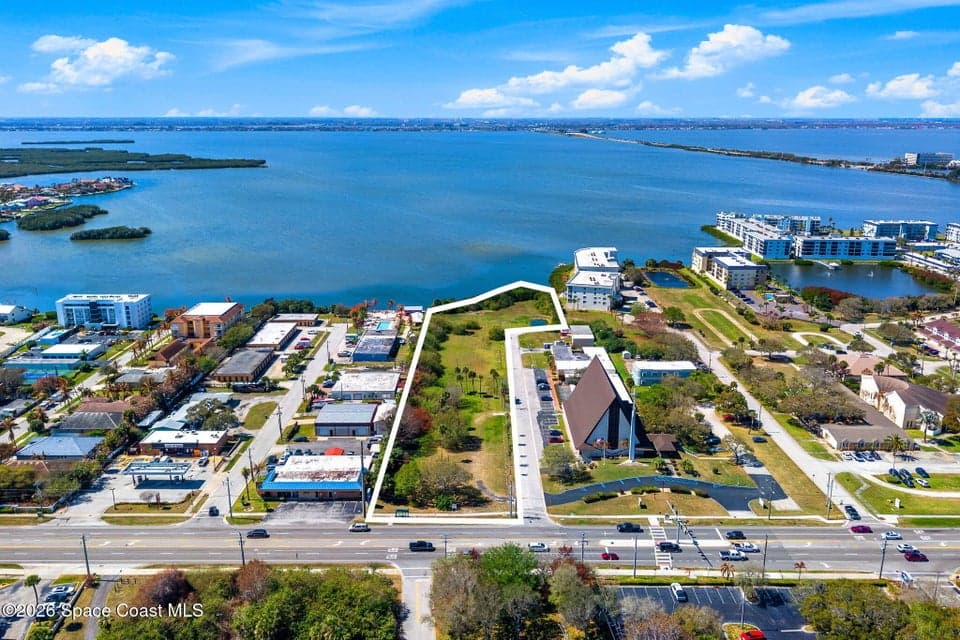 3250 N Atlantic Avenue, Cocoa Beach, FL 32931