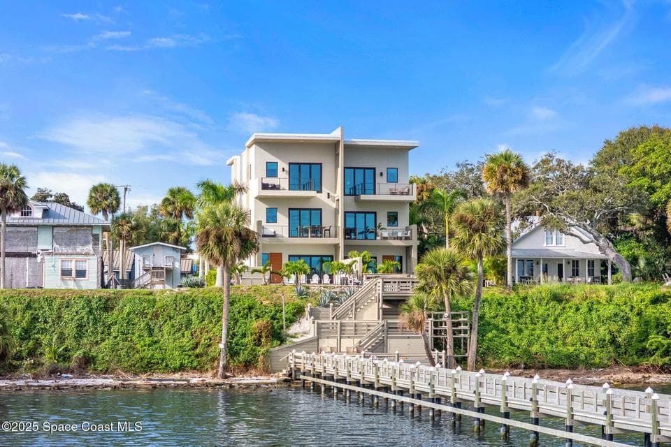 1807 Riverview Drive, Melbourne, FL 32901 photo 5