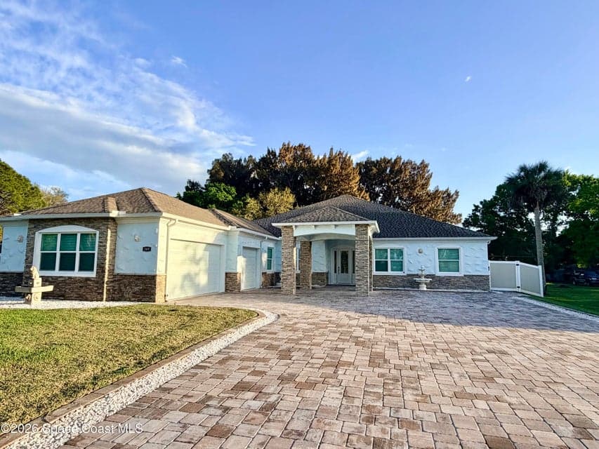 369 Tolley Avenue, Melbourne, FL 32934 photo 2