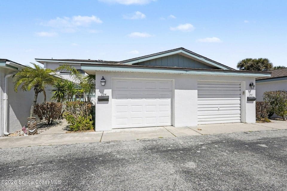 254 Queens Court, Satellite Beach, FL 32937 photo 4